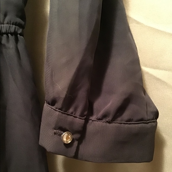 Gray dress with shoulder detail NWT - Picture 7 of 7